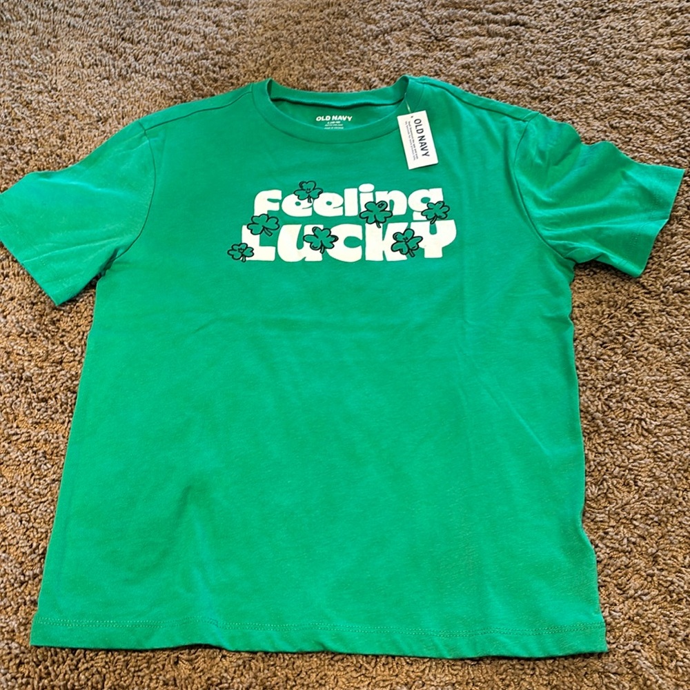 NWT FEELING LUCKY Shamrock St. Patrick’s Day Tee